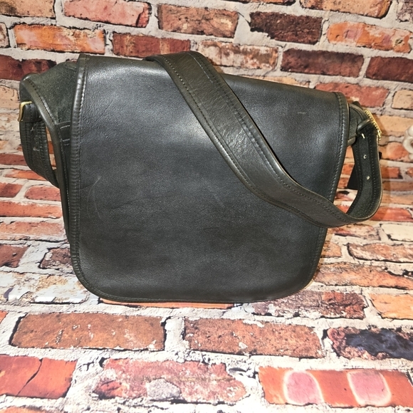 Coach Legacy Front Flap Black Leather Bag - Picture 1 of 11